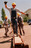Jugendwettkampf Balance auf Leitersteg / Foto: Claus Dpper